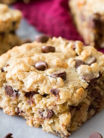 Oatmeal cookie bars