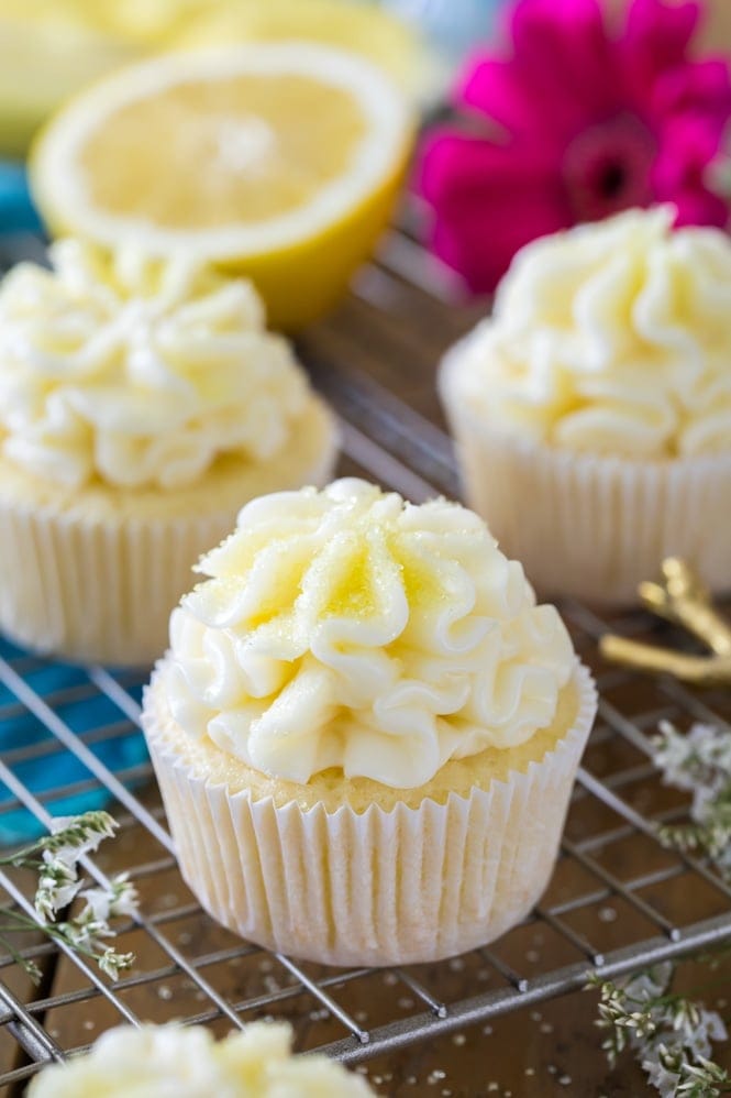 Lemon cupcake with icing
