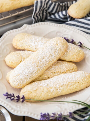 Baked ladyfingers on white plate